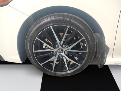 2024 Toyota Camry SE Auto (SE)