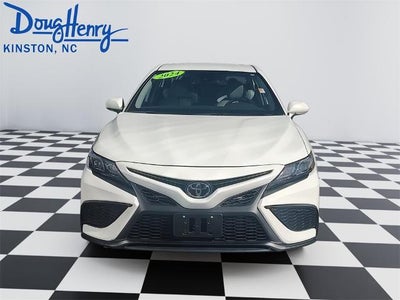 2024 Toyota Camry SE Auto (SE)