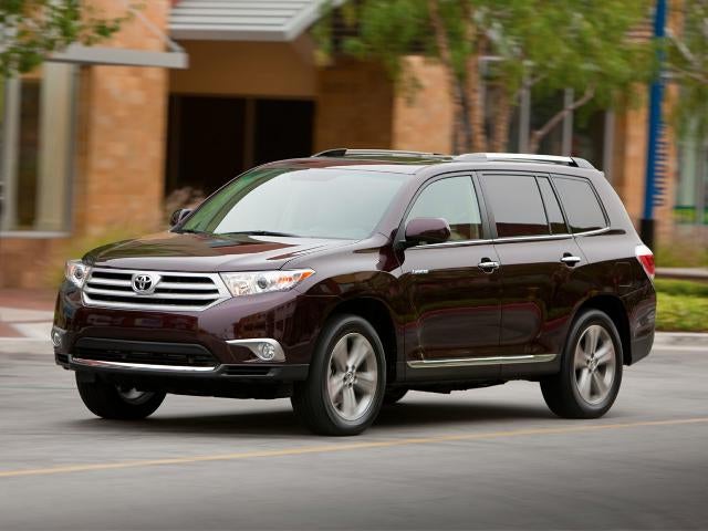 2011 Toyota Highlander FWD 4dr V6 Base (Natl)