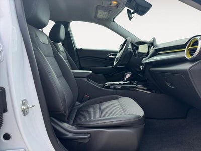 2025 Chevrolet Trax FWD 4dr LT