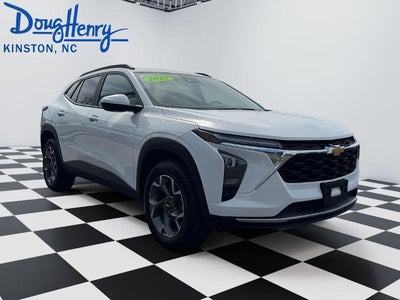 2025 Chevrolet Trax FWD 4dr LT