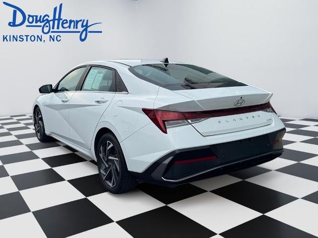 2024 Hyundai ELANTRA Limited IVT