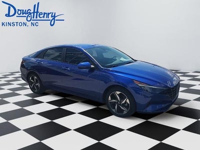 2023 Hyundai ELANTRA SEL IVT