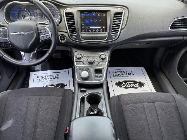 2015 Chrysler 200 4dr Sdn Limited FWD
