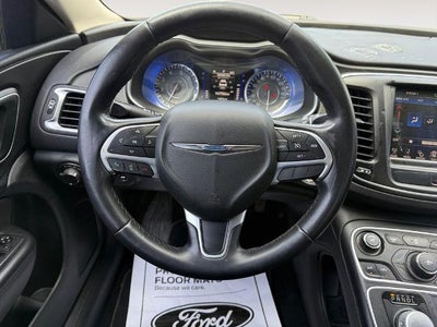 2015 Chrysler 200 4dr Sdn Limited FWD