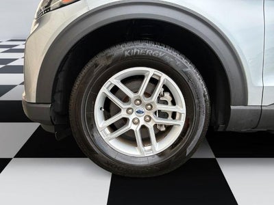 2025 Ford Explorer Active RWD