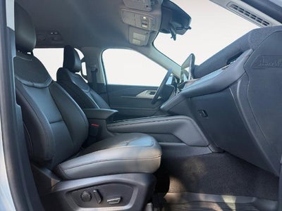2026 Ford Explorer Active w/100A Pkg RWD