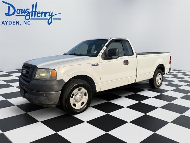 2006 Ford F-150 2WD Regular Cab Styleside 6-1/2 Ft Box XL