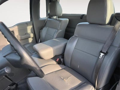 2006 Ford F-150 2WD Regular Cab Styleside 6-1/2 Ft Box XL