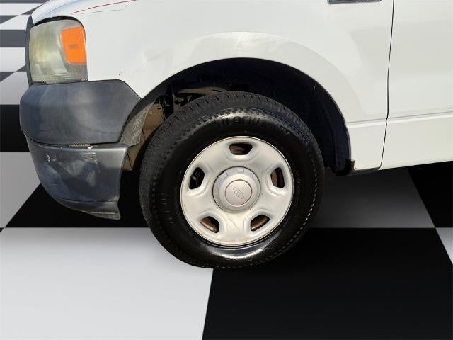2006 Ford F-150 2WD Regular Cab Styleside 6-1/2 Ft Box XL