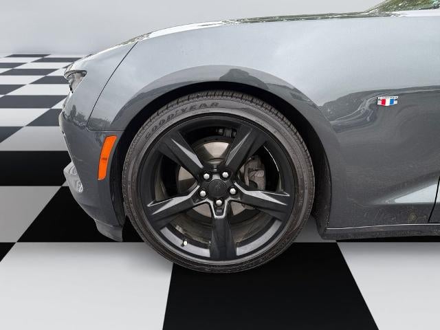 2018 Chevrolet Camaro 2dr Convertible 2LT