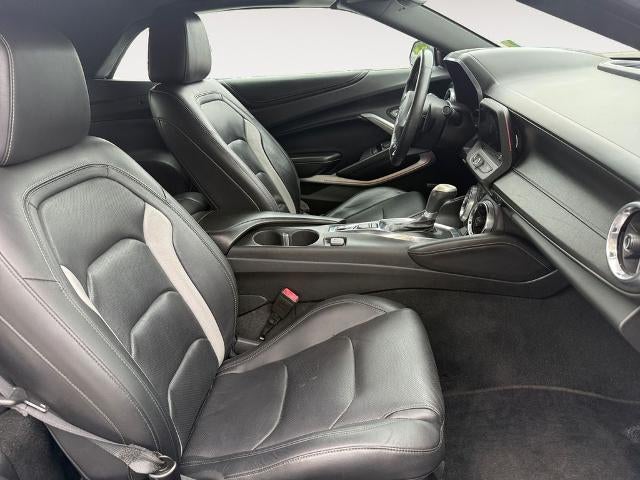 2018 Chevrolet Camaro 2dr Convertible 2LT