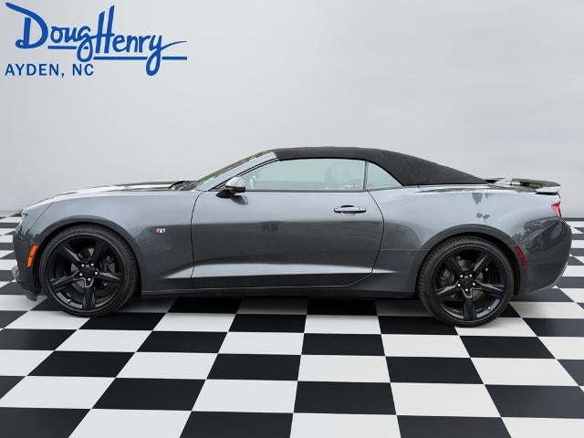 2018 Chevrolet Camaro 2dr Convertible 2LT