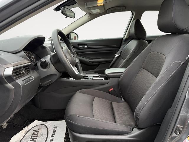 2024 Nissan Altima 2.5 SV Sedan