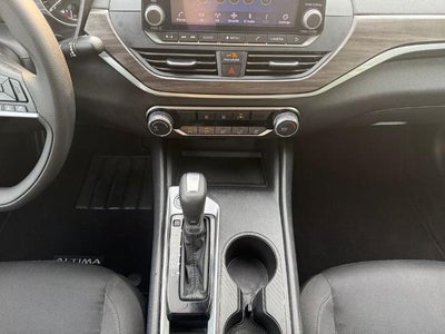 2025 Nissan Altima SV FWD