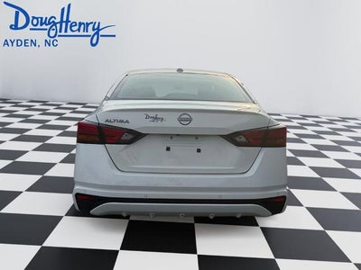 2025 Nissan Altima SV FWD