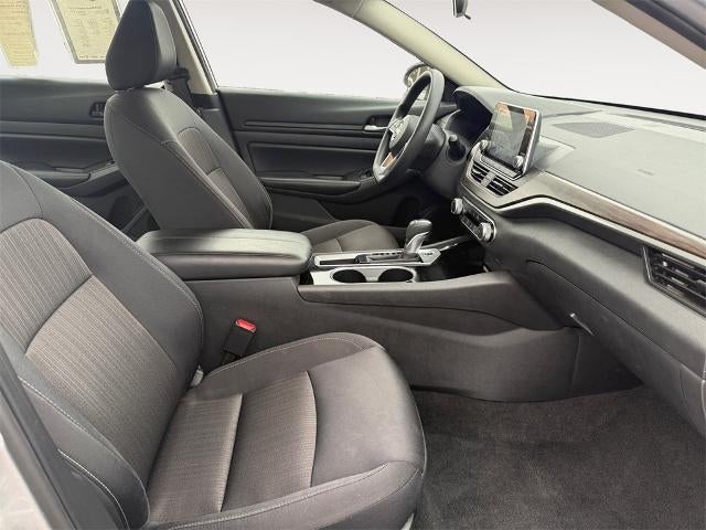 2024 Nissan Altima 2.5 SV Sedan