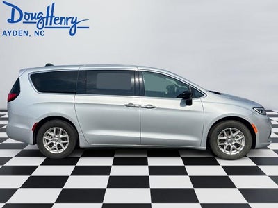 2024 Chrysler Pacifica Touring L FWD