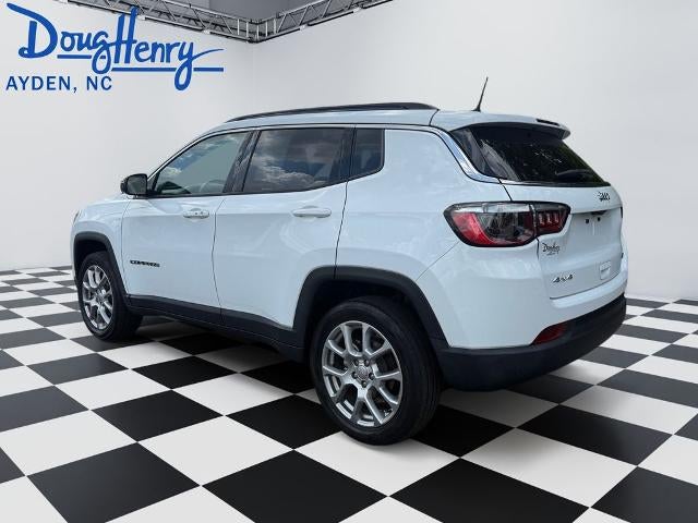 2022 Jeep Compass Latitude Lux