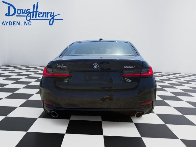 2025 BMW 330i Sedan