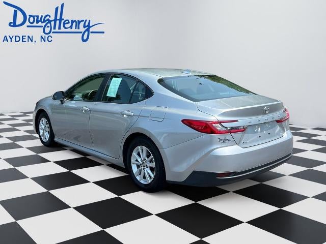 2025 Toyota Camry SE (SE)