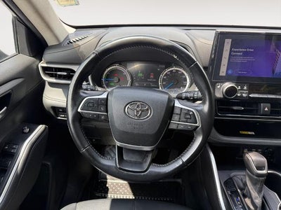 2023 Toyota Highlander Hybrid XLE AWD (Natl)
