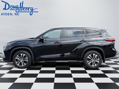 2023 Toyota Highlander Hybrid XLE AWD (Natl)