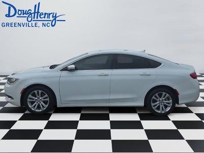 2017 Chrysler 200 Limited FWD
