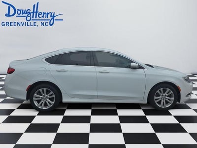 2017 Chrysler 200 Limited FWD