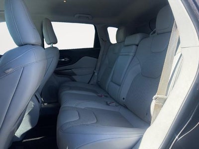2019 Jeep Cherokee Limited FWD