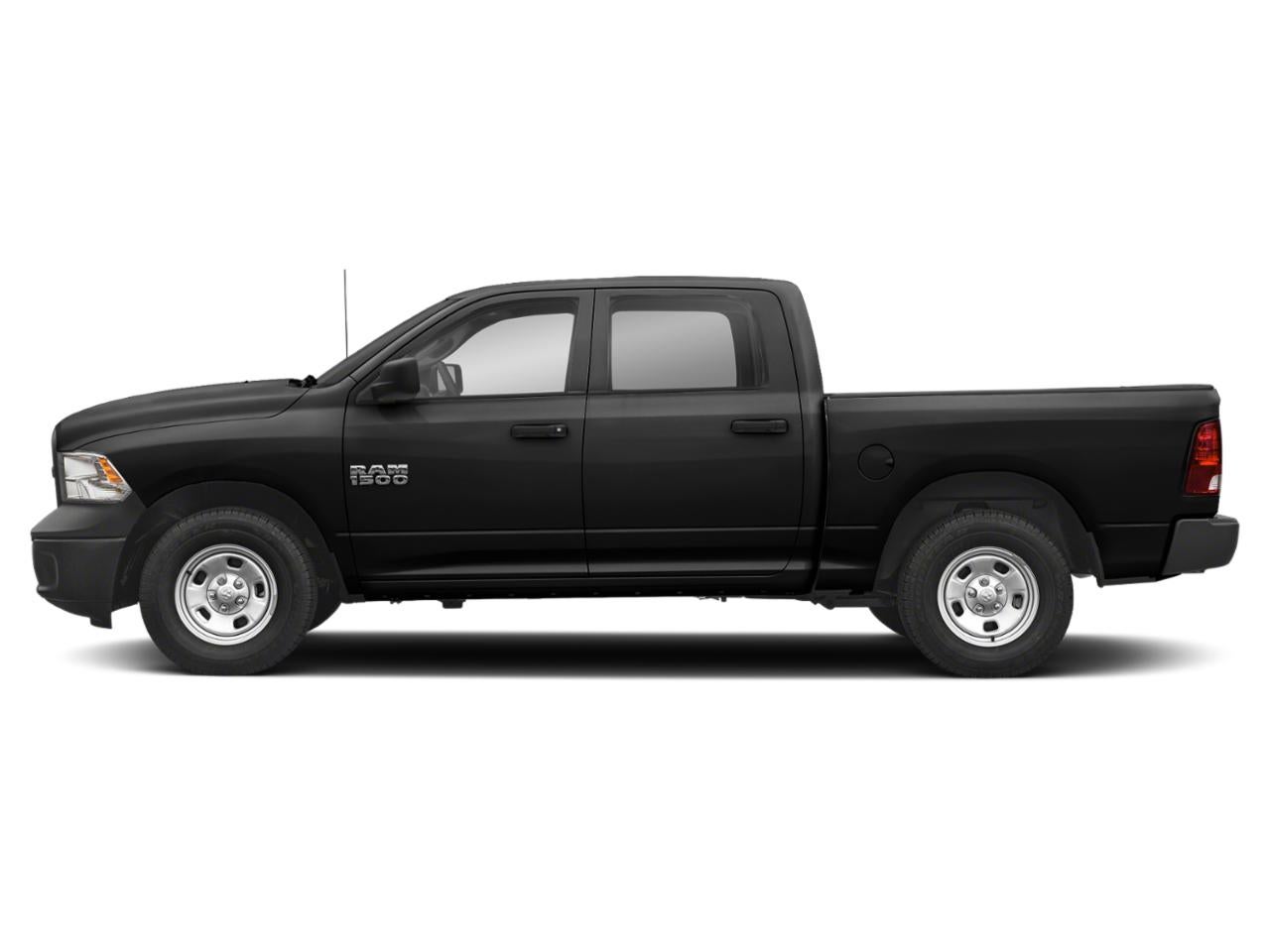 2018 RAM 1500 Express 4x2 Crew Cab 5'7" Box