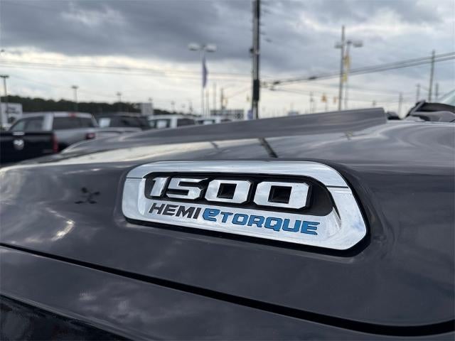 2021 RAM 1500 Laramie 4x2 Crew Cab 5'7" Box