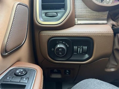 2019 RAM 1500 Longhorn 4x2 Crew Cab 6'4" Box