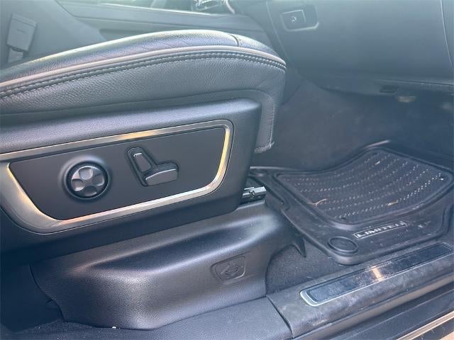 2019 RAM 1500 Limited 4x4 Crew Cab 5'7" Box