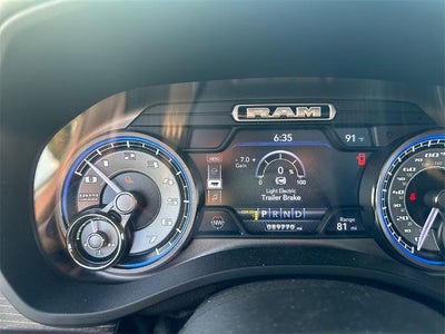 2019 RAM 1500 Limited 4x4 Crew Cab 5'7" Box