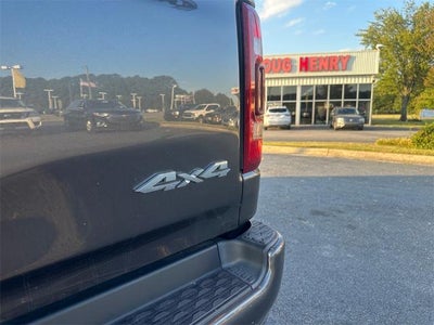 2019 RAM 1500 Limited 4x4 Crew Cab 5'7" Box