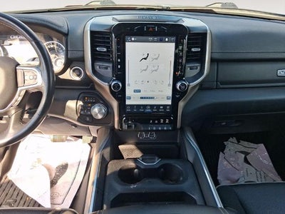 2022 RAM 1500 Laramie 4x4 Crew Cab 5'7" Box