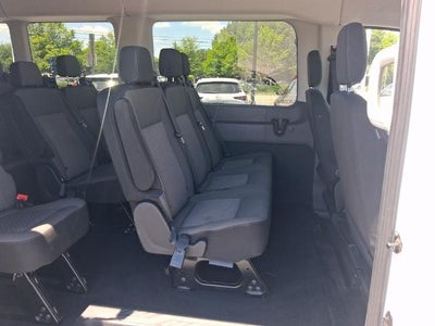 2024 Ford Transit Passenger Wagon T-350 148" Med Roof XLT RWD
