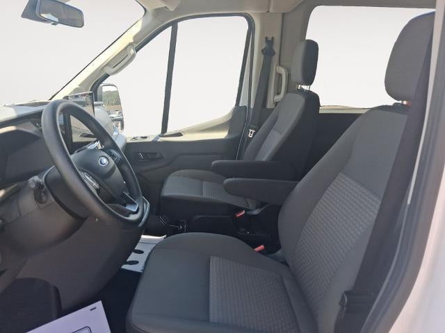 2024 Ford Transit Passenger Wagon T-350 148" Med Roof XLT RWD