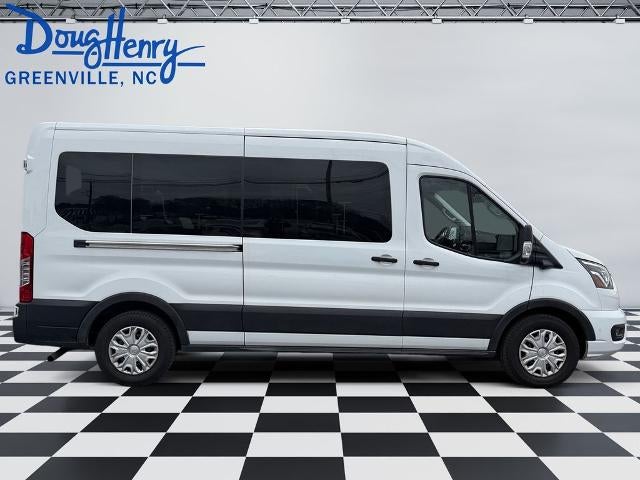 2023 Ford Transit Passenger Wagon T-350 148" Med Roof XL RWD