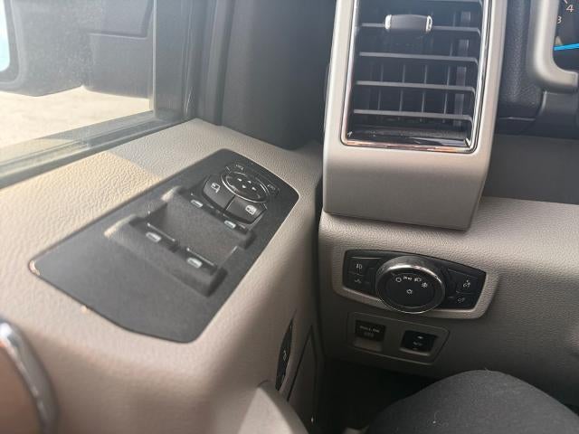 2018 Ford F-150 LARIAT 4WD SuperCrew 5.5' Box