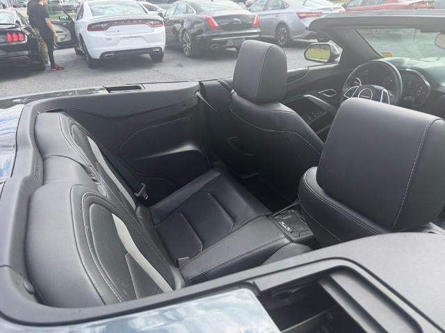 2018 Chevrolet Camaro 2dr Convertible 2LT