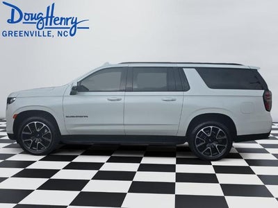 2022 Chevrolet Suburban 4WD RST