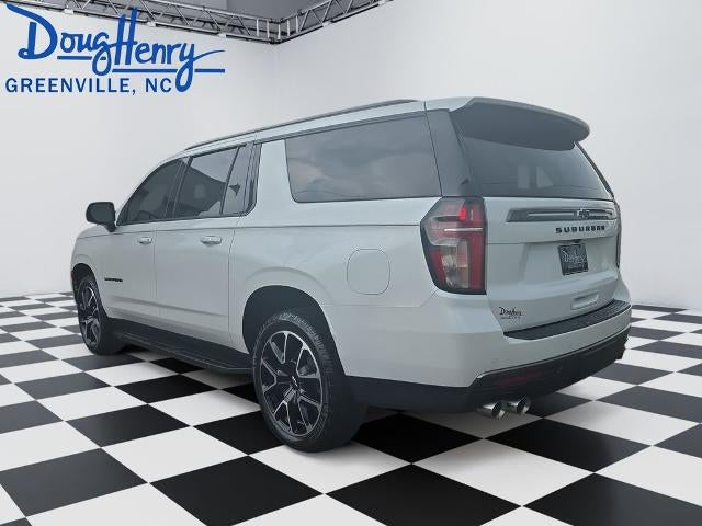 2022 Chevrolet Suburban 4WD RST