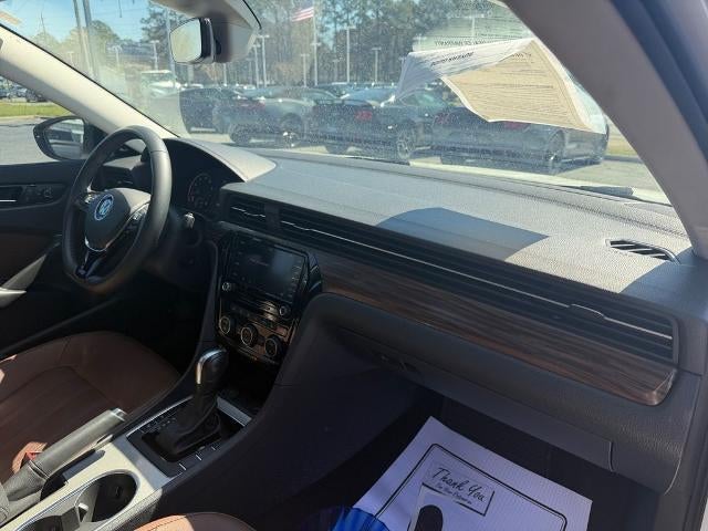 2022 Volkswagen Passat 2.0T Limited Edition Auto