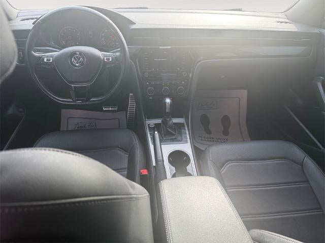2021 Volkswagen Passat 2.0T R-Line Auto