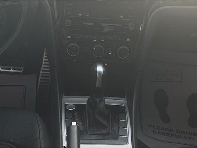 2021 Volkswagen Passat 2.0T R-Line Auto