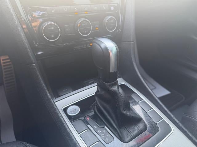 2021 Volkswagen Passat 2.0T R-Line Auto