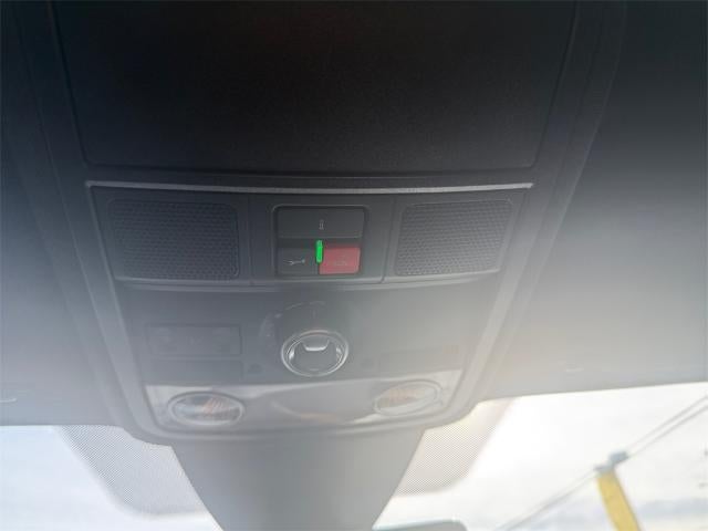 2021 Volkswagen Passat 2.0T R-Line Auto