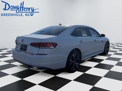 2022 Volkswagen Passat 2.0T SE Auto